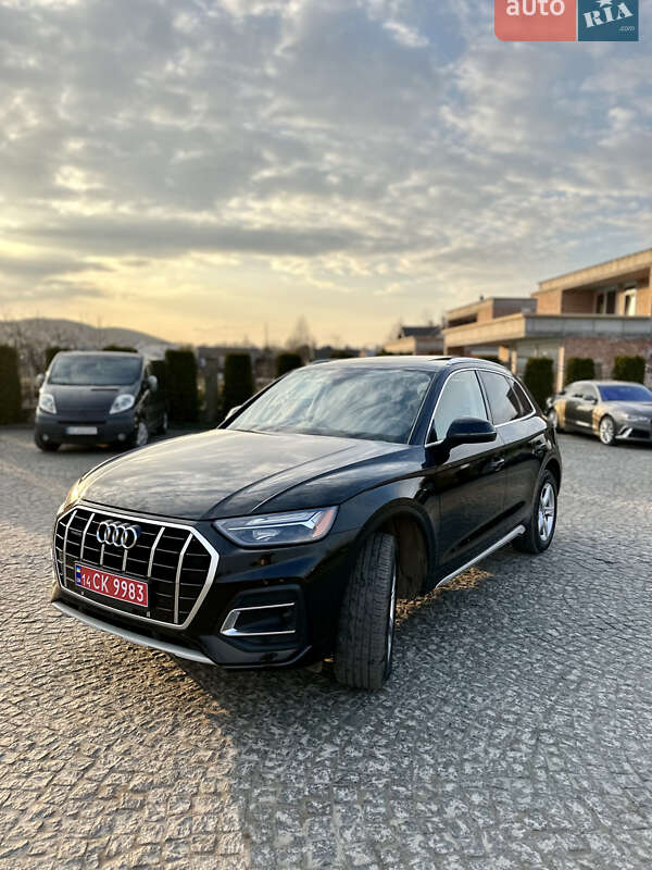 Внедорожник / Кроссовер Audi Q5 2021 в Львове