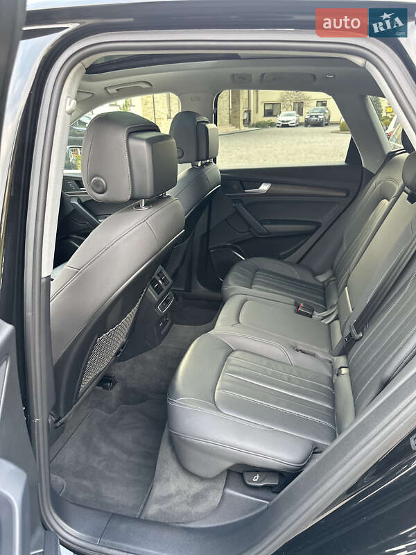 Внедорожник / Кроссовер Audi Q5 2021 в Львове