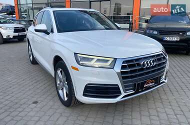 Позашляховик / Кросовер Audi Q5 2017 в Львові