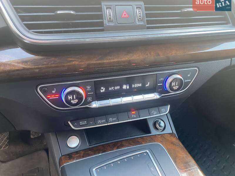 Внедорожник / Кроссовер Audi Q5 2017 в Львове