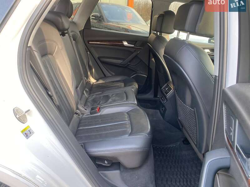 Внедорожник / Кроссовер Audi Q5 2017 в Львове