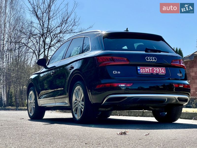 Позашляховик / Кросовер Audi Q5 2018 в Рівному