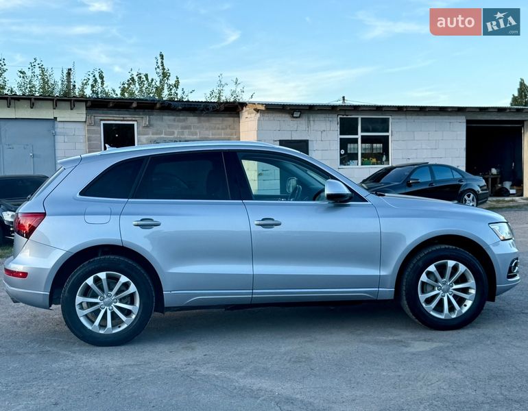 Внедорожник / Кроссовер Audi Q5 2015 в Ровно
