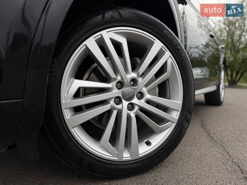 Внедорожник / Кроссовер Audi Q5 2019 в Кривом Роге