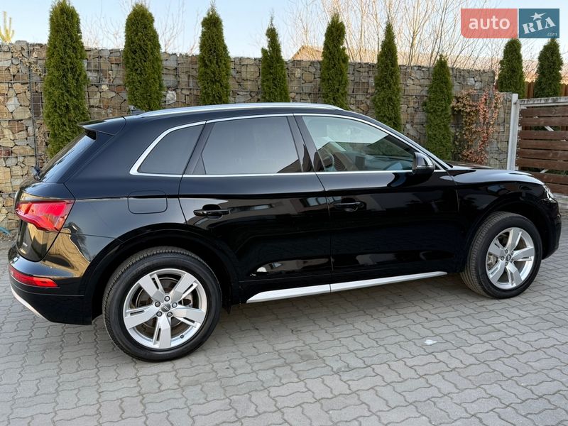 Внедорожник / Кроссовер Audi Q5 2019 в Стрые