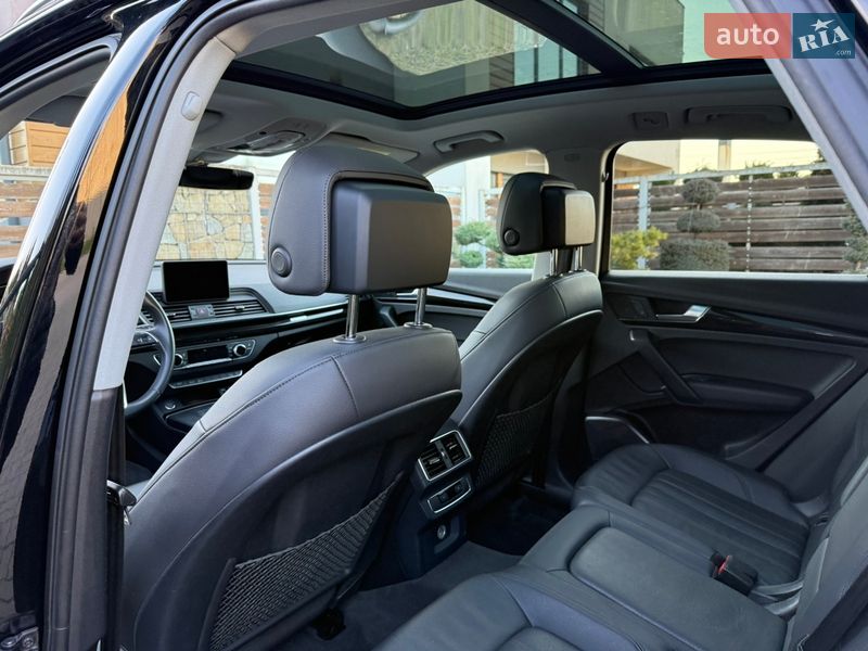 Внедорожник / Кроссовер Audi Q5 2019 в Стрые