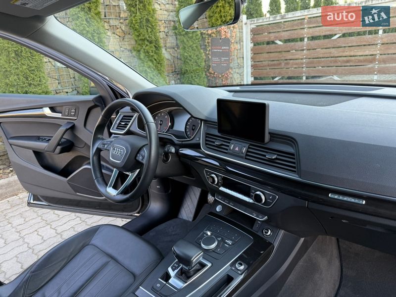 Внедорожник / Кроссовер Audi Q5 2019 в Стрые