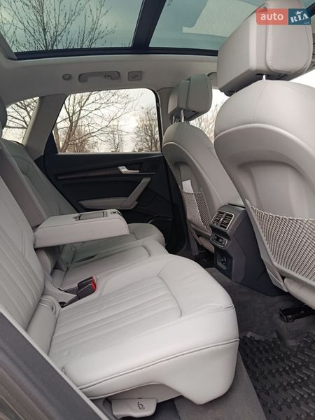 Внедорожник / Кроссовер Audi Q5 2018 в Киеве