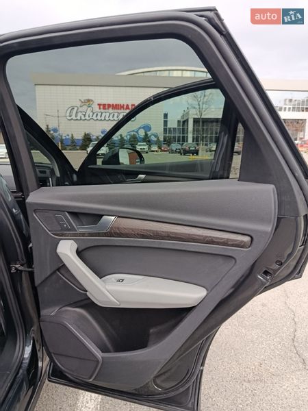 Внедорожник / Кроссовер Audi Q5 2018 в Киеве