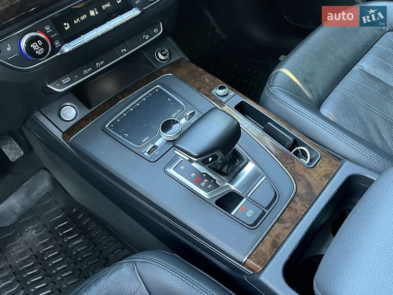 Позашляховик / Кросовер Audi Q5 2017 в Львові фото 9 Позашляховик / Кросовер Audi Q5 2017 в Львові