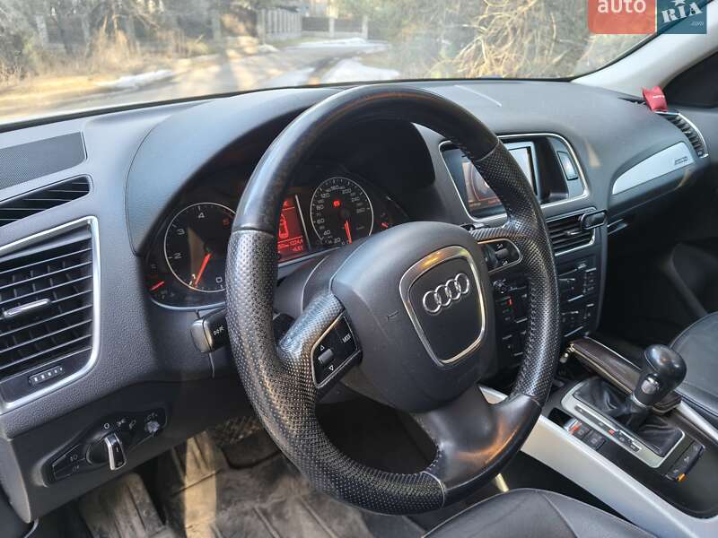 Позашляховик / Кросовер Audi Q5 2010 в Вишгороді