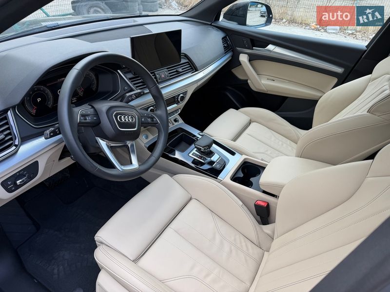 Внедорожник / Кроссовер Audi Q5 2024 в Киеве