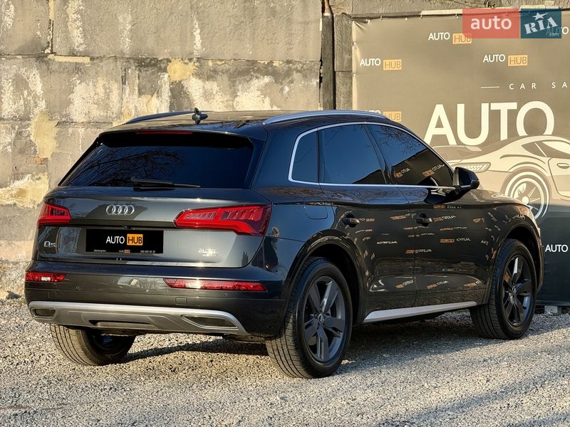 Внедорожник / Кроссовер Audi Q5 2017 в Харькове