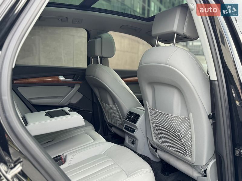 Внедорожник / Кроссовер Audi Q5 2022 в Львове