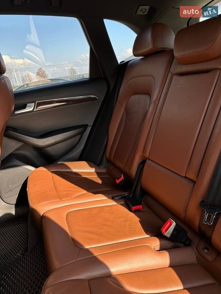 Позашляховик / Кросовер Audi Q5 2010 в Луцьку