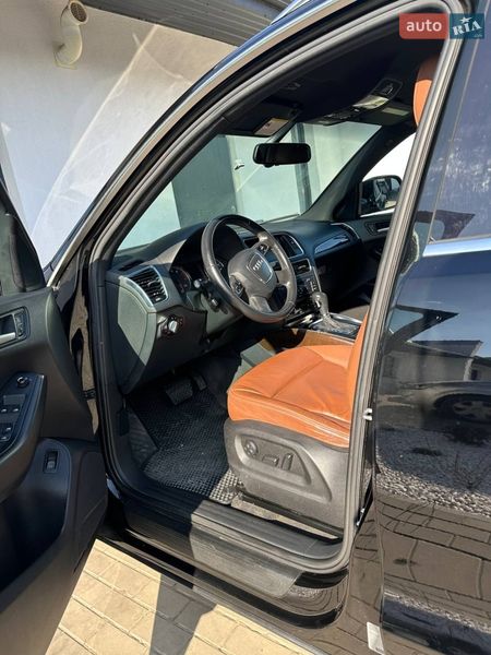 Позашляховик / Кросовер Audi Q5 2010 в Луцьку