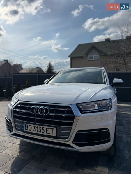 Позашляховик / Кросовер Audi Q5 2019 в Тернополі