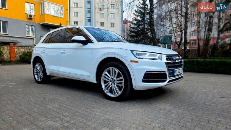 Внедорожник / Кроссовер Audi Q5 2017 в Ивано-Франковске