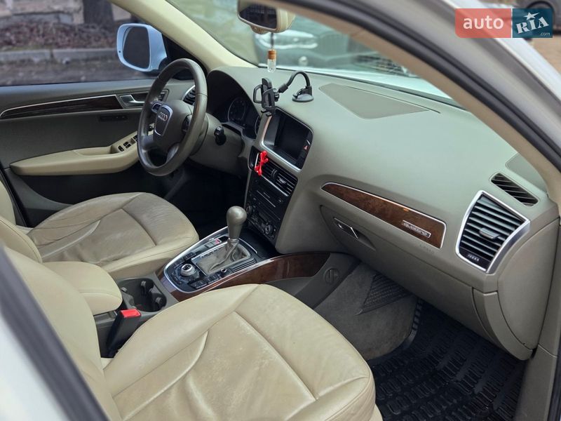Позашляховик / Кросовер Audi Q5 2011 в Одесі