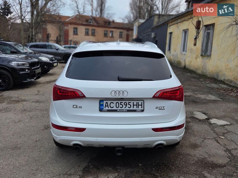 Позашляховик / Кросовер Audi Q5 2011 в Одесі