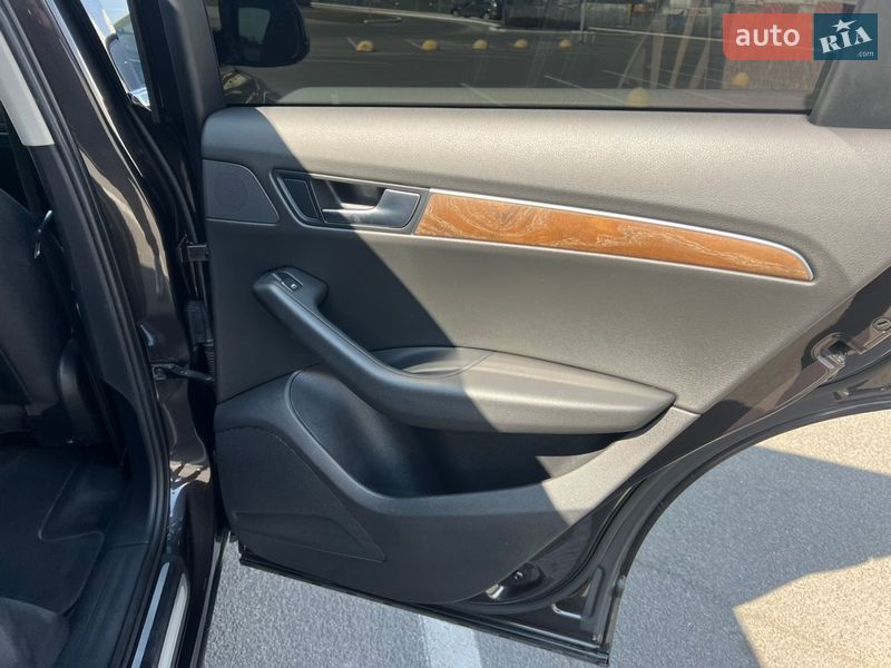 Внедорожник / Кроссовер Audi Q5 2012 в Киеве