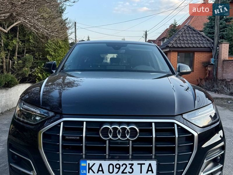 Внедорожник / Кроссовер Audi Q5 2022 в Киеве