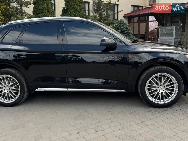 Позашляховик / Кросовер Audi Q5 2021 в Хмельницькому