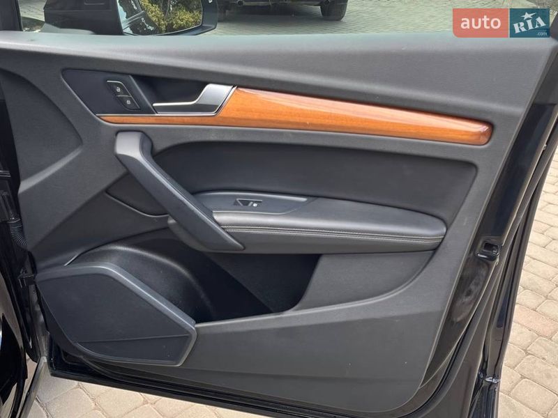 Позашляховик / Кросовер Audi Q5 2021 в Хмельницькому