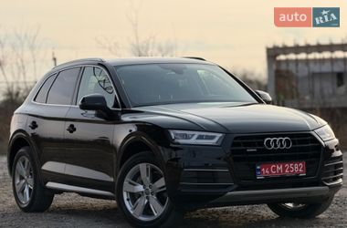 Внедорожник / Кроссовер Audi Q5 2017 в Самборе