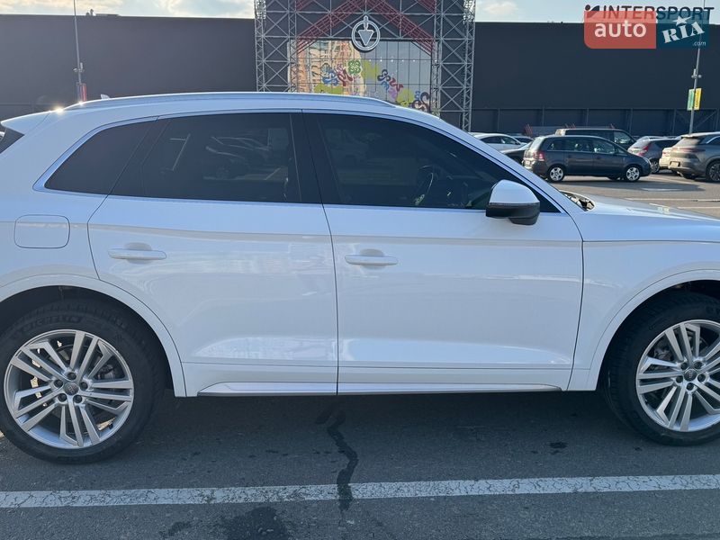 Внедорожник / Кроссовер Audi Q5 2020 в Киеве фото 7 Внедорожник / Кроссовер Audi Q5 2020 в Киеве