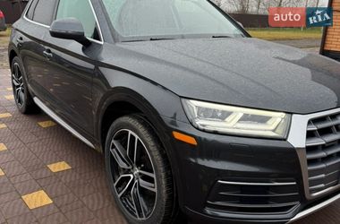Позашляховик / Кросовер Audi Q5 2017 в Вараші