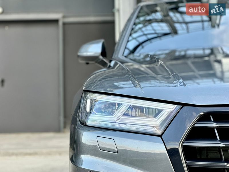 Позашляховик / Кросовер Audi Q5 2019 в Києві фото 15 Позашляховик / Кросовер Audi Q5 2019 в Києві