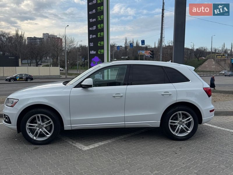 Внедорожник / Кроссовер Audi Q5 2013 в Одессе