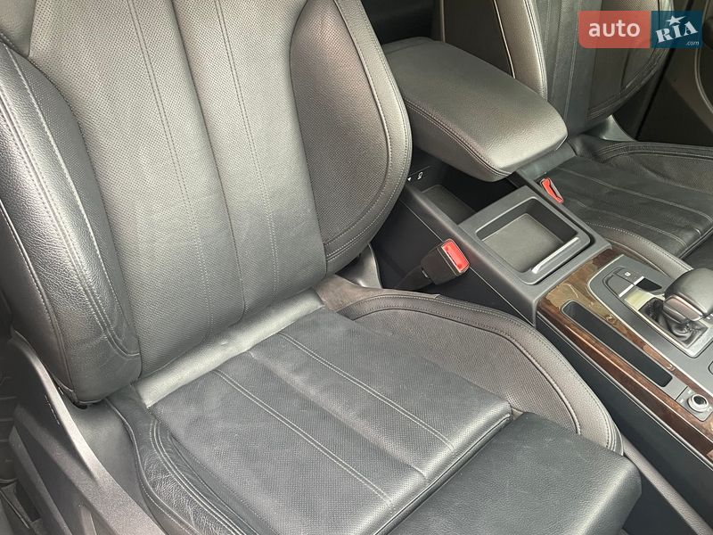 Внедорожник / Кроссовер Audi Q5 2018 в Черновцах