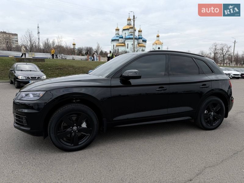 Внедорожник / Кроссовер Audi Q5 2018 в Кривом Роге