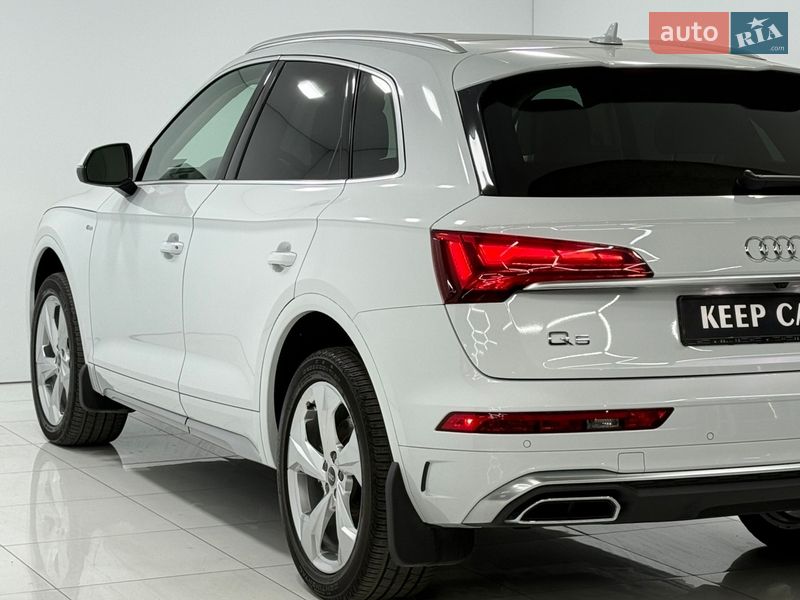 Внедорожник / Кроссовер Audi Q5 2022 в Одессе