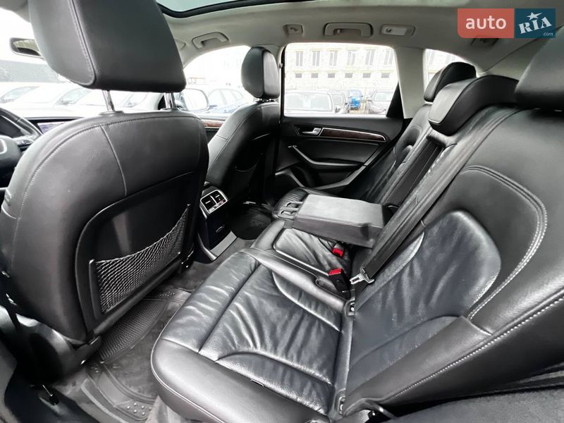 Внедорожник / Кроссовер Audi Q5 2015 в Стрые