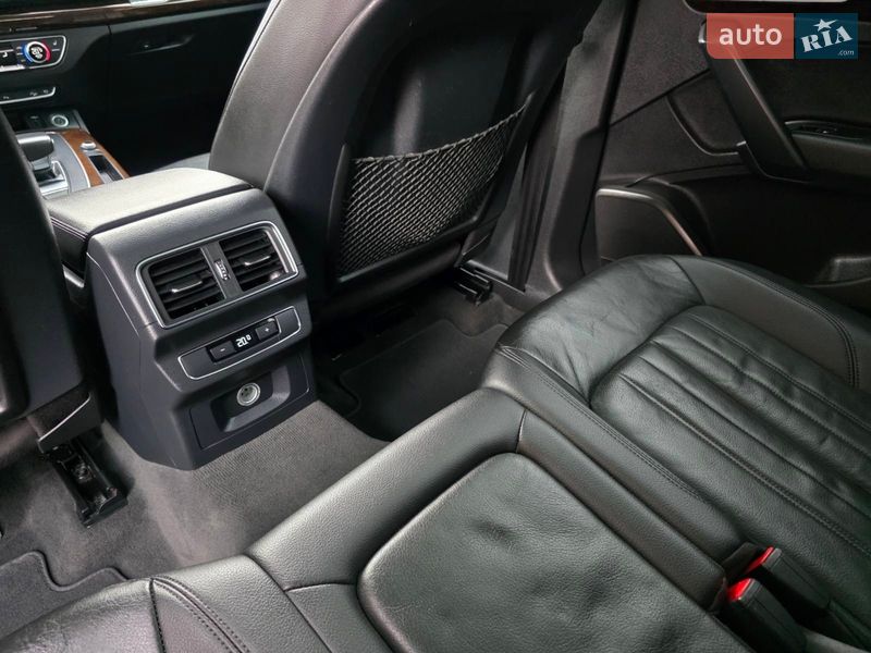 Внедорожник / Кроссовер Audi Q5 2018 в Тернополе