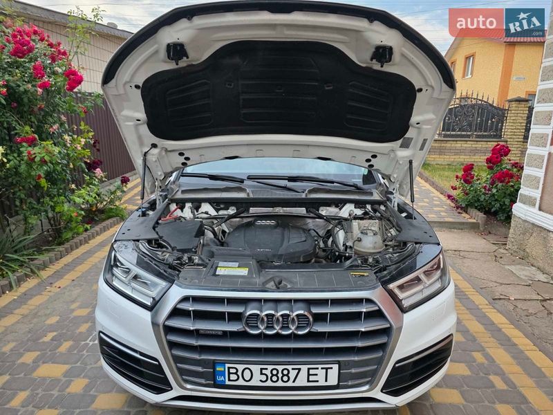 Внедорожник / Кроссовер Audi Q5 2018 в Тернополе