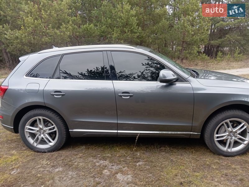 Позашляховик / Кросовер Audi Q5 2012 в Славуті