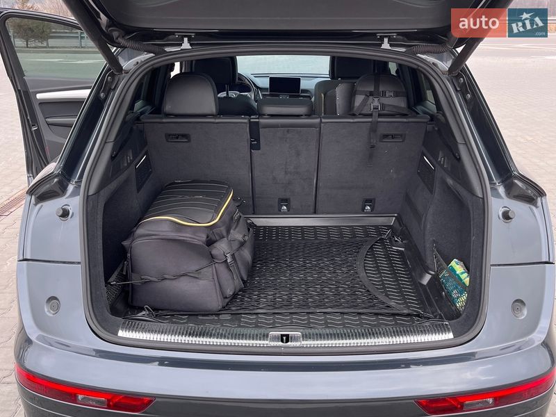 Внедорожник / Кроссовер Audi Q5 2018 в Киеве фото 13 Внедорожник / Кроссовер Audi Q5 2018 в Киеве