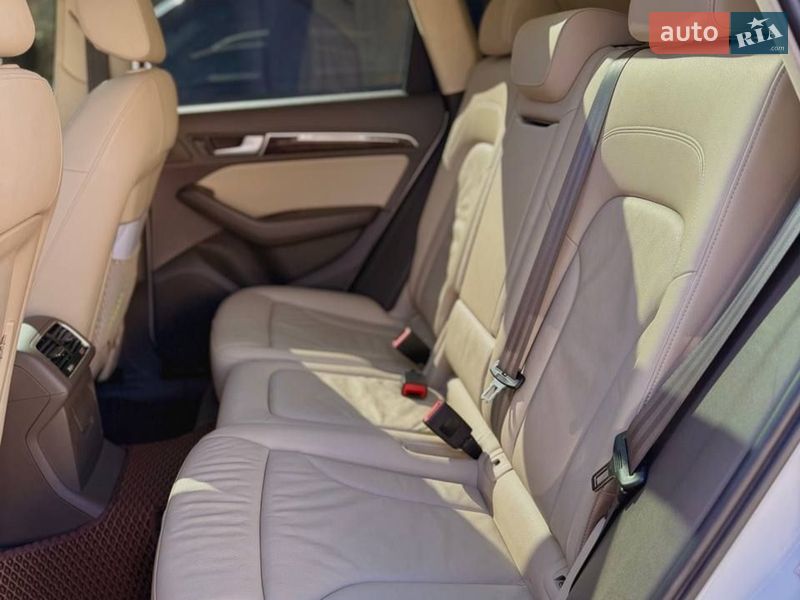 Позашляховик / Кросовер Audi Q5 2014 в Києві