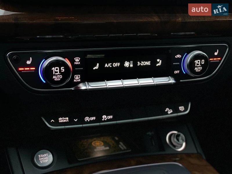 Позашляховик / Кросовер Audi Q5 2018 в Києві