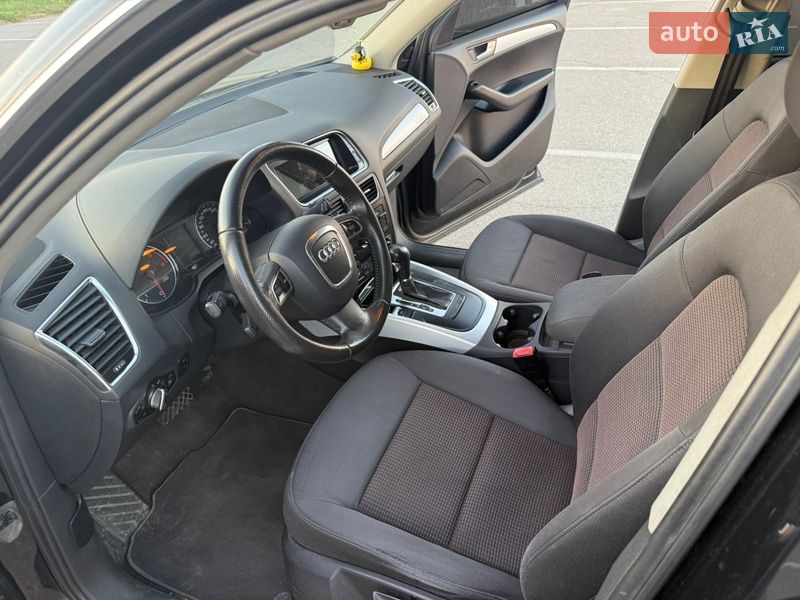 Внедорожник / Кроссовер Audi Q5 2009 в Киеве