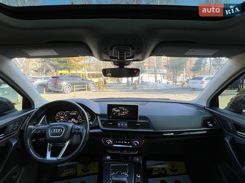 Позашляховик / Кросовер Audi Q5 2018 в Львові