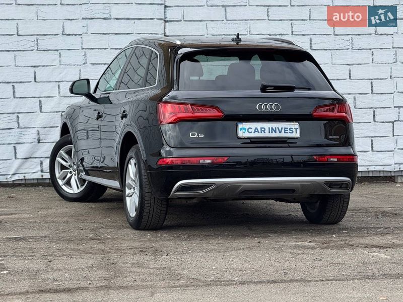 Внедорожник / Кроссовер Audi Q5 2020 в Киеве