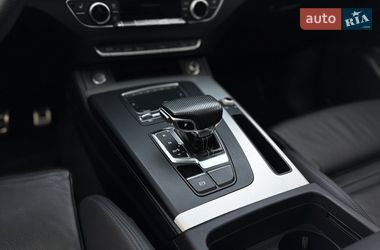 Внедорожник / Кроссовер Audi Q5 2018 в Ровно