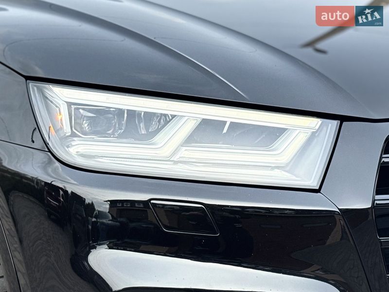 Внедорожник / Кроссовер Audi Q5 2018 в Ровно