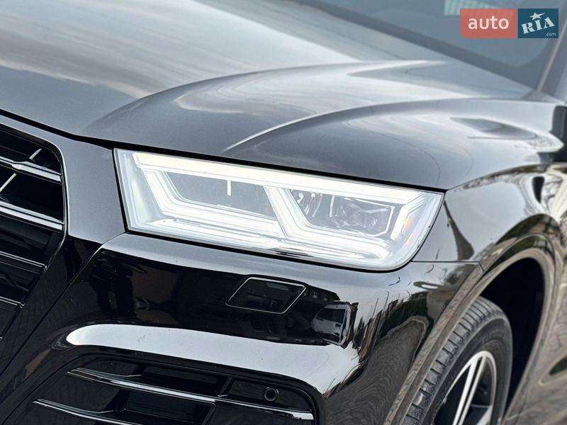 Внедорожник / Кроссовер Audi Q5 2018 в Ровно