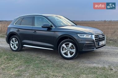 Внедорожник / Кроссовер Audi Q5 2017 в Владимирце